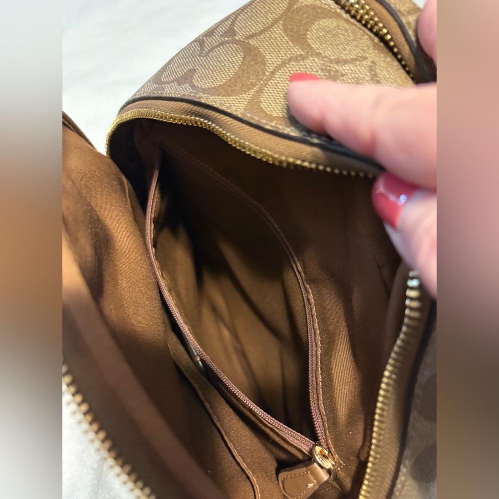 Coach Court Backpack In Signature Canvas - Picture 8 of 16